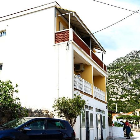 Matijas Rooms - 20M From The Beach Klek Exterior photo
