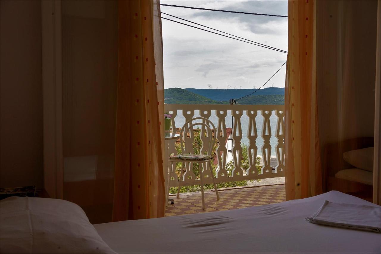 Matijas Rooms - 20M From The Beach Klek Exterior photo