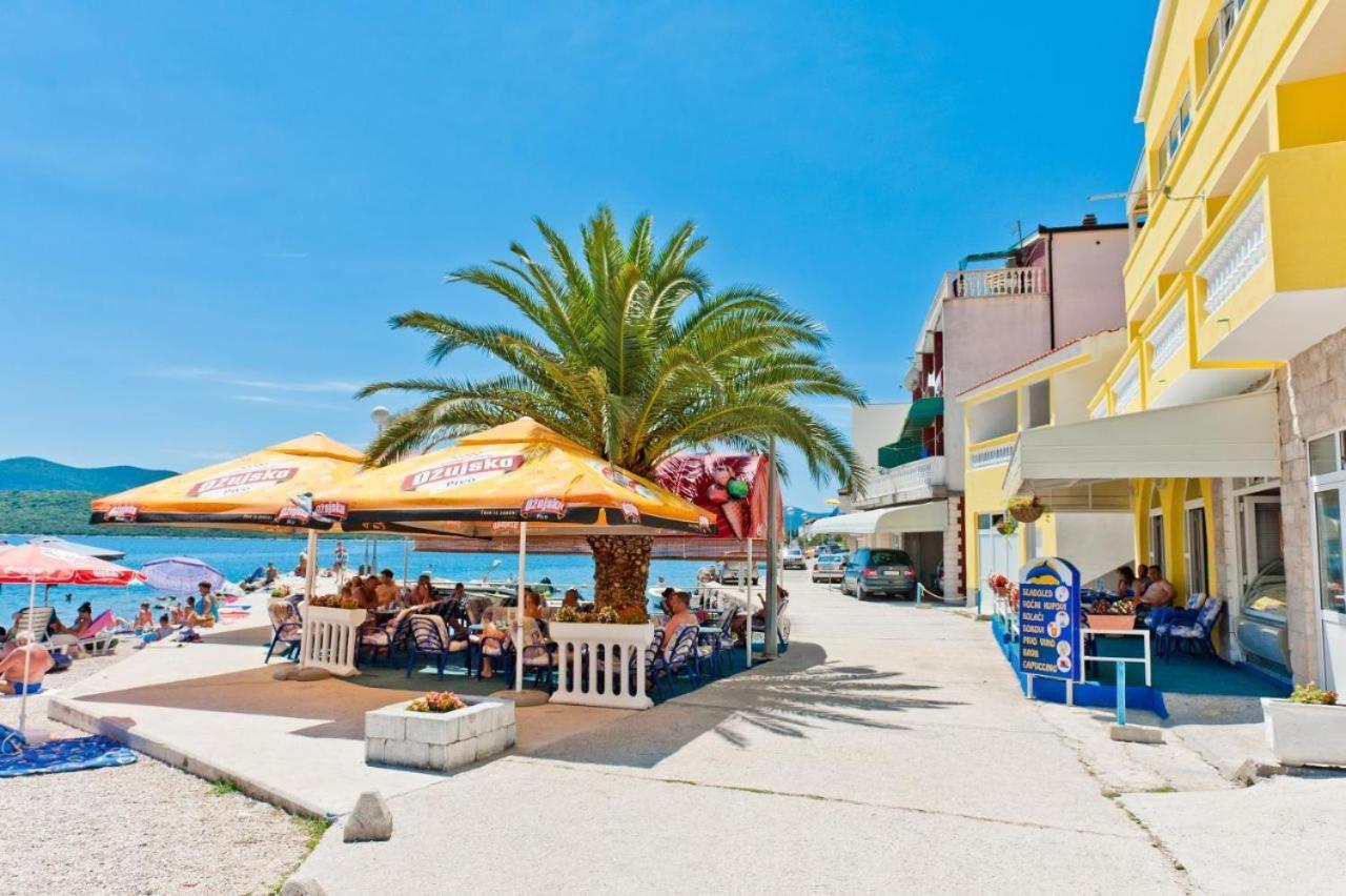 Matijas Rooms - 20M From The Beach Klek Exterior photo